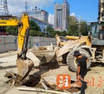 肏女人韩日视频高温下的坚守｜道路建设者用汗水铺就畅通路